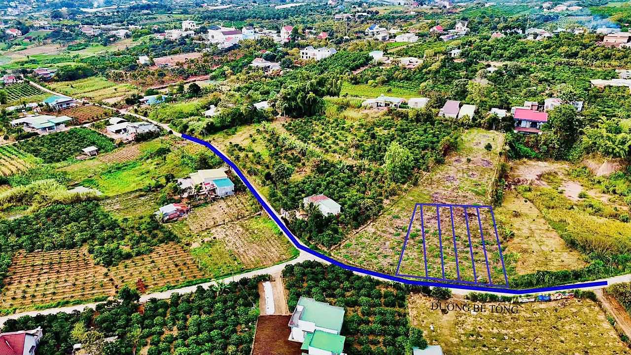 Flycam cụm 5 lô F0 Đông Thanh Nam Ban – vị trí bám đường bê tông, khu dân cư và vườn bao quanh
