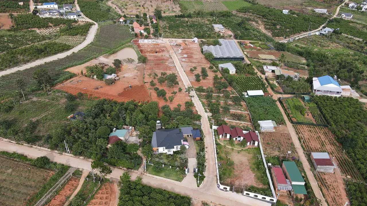 Cụm 3 lô F0 Gia Lâm 3 Nam Ban – thổ cư lớn, đường bê tông, khu dân cư hiện hữu, view thung lũng