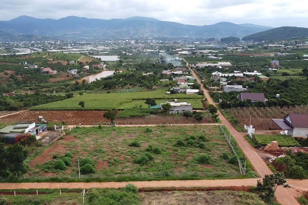 Ảnh thị trấn Nam Ban nhìn từ trên cao – ảnh minh hoạ khu vực, không phải ảnh dự án Nam Ban Center
