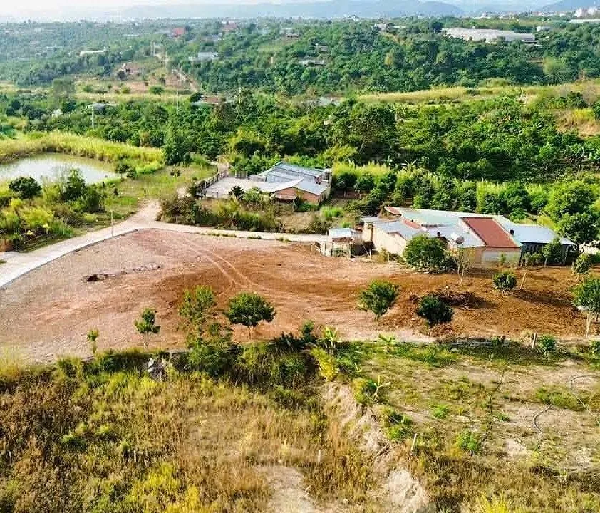 Đất 1.770m² Đông Thanh Nam Ban – MT 24m, 200m² thổ cư, sau có suối, sổ riêng
