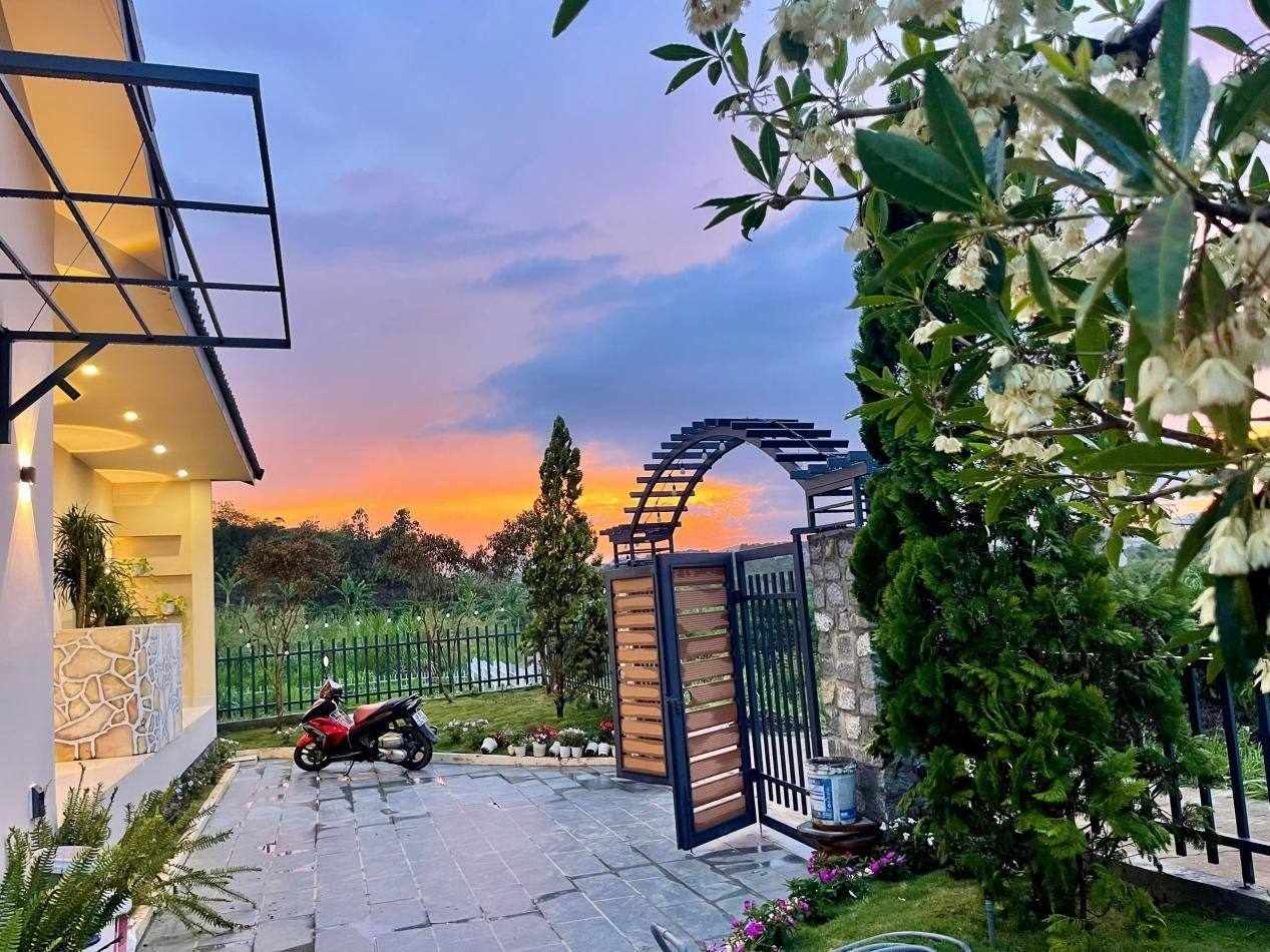 Hill House Village – nhà nghỉ dưỡng 2PN, quản gia 2 năm