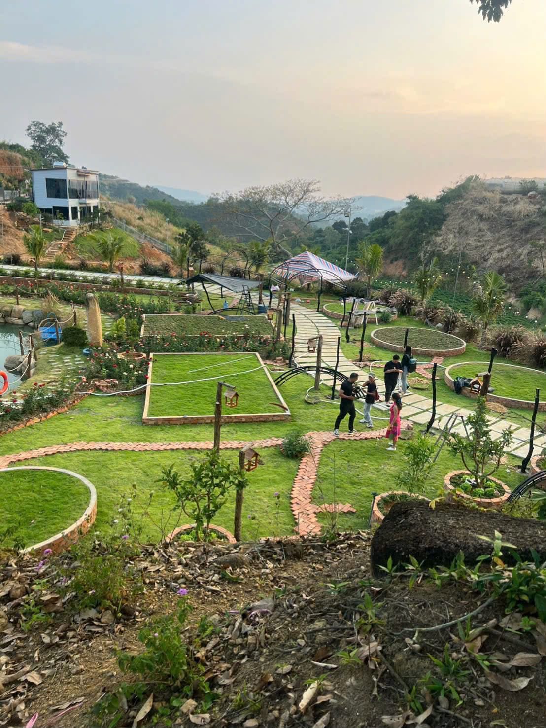 Đất 2.900m² Suối Đá Mê Linh, khu farmstay sân vườn, view đồi núi giáp Đà Lạt