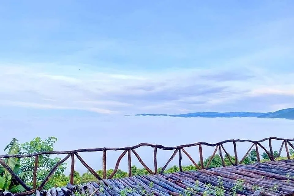 Lô 1006m² Nam Ban view săn mây, biển mây buổi sáng phủ thung lũng, giáp suối